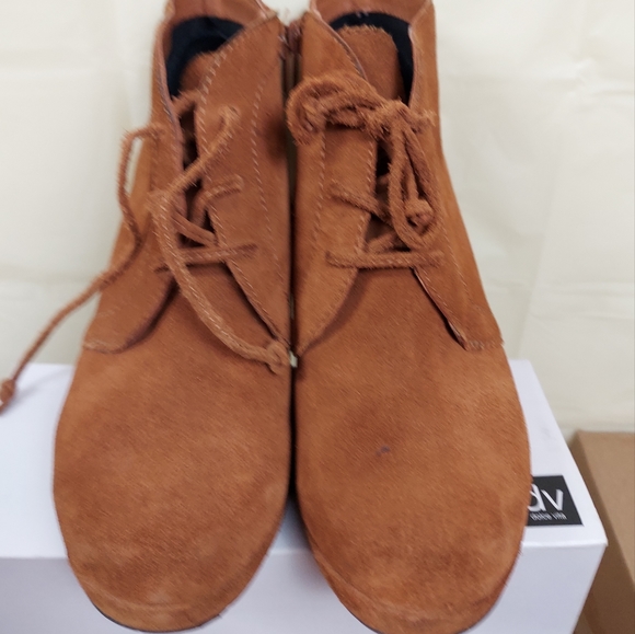 DV Wedge Bootie Size 7.5 - Picture 2 of 14